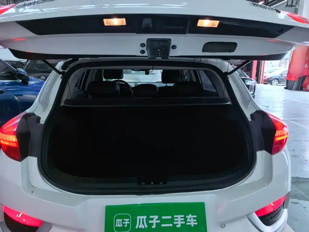 Geely Emgrand GS — миниатюра 19