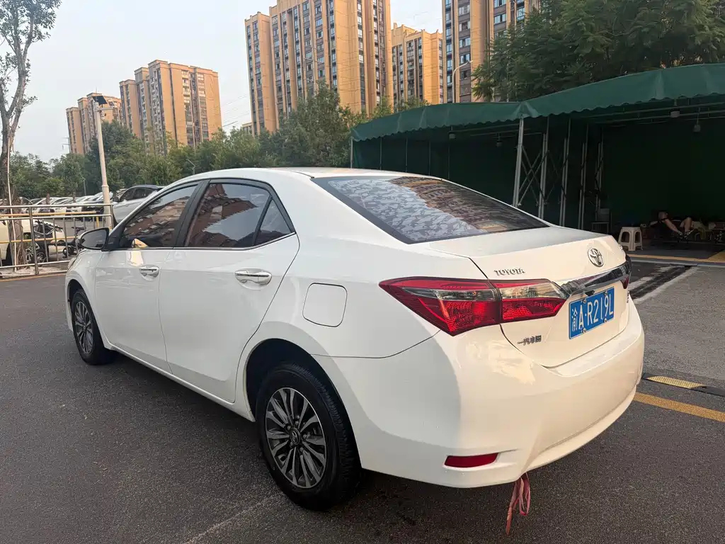 Toyota Corolla — миниатюра 11