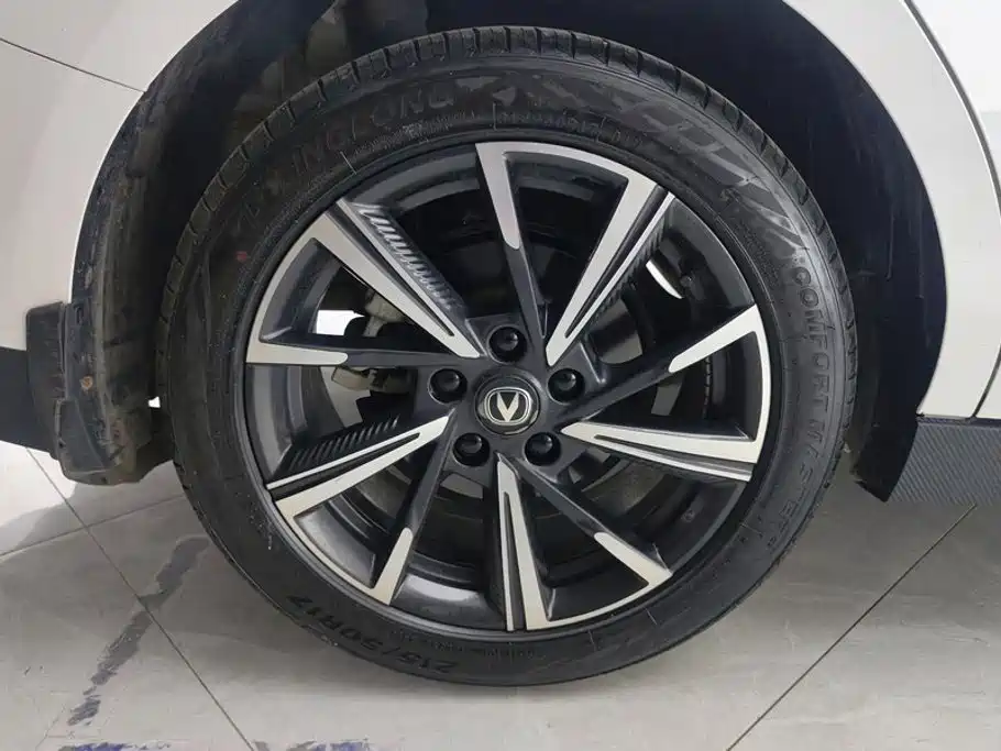 Changan Eado — миниатюра 6