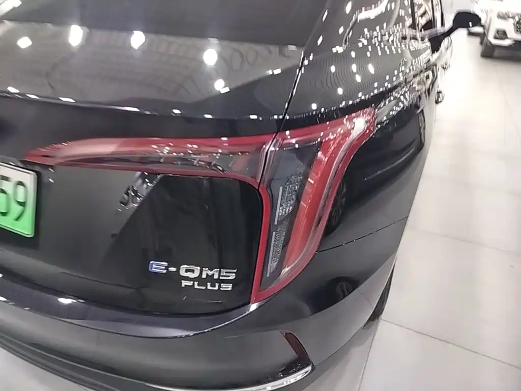 Hongqi Hongqi E-QM5 — миниатюра 8