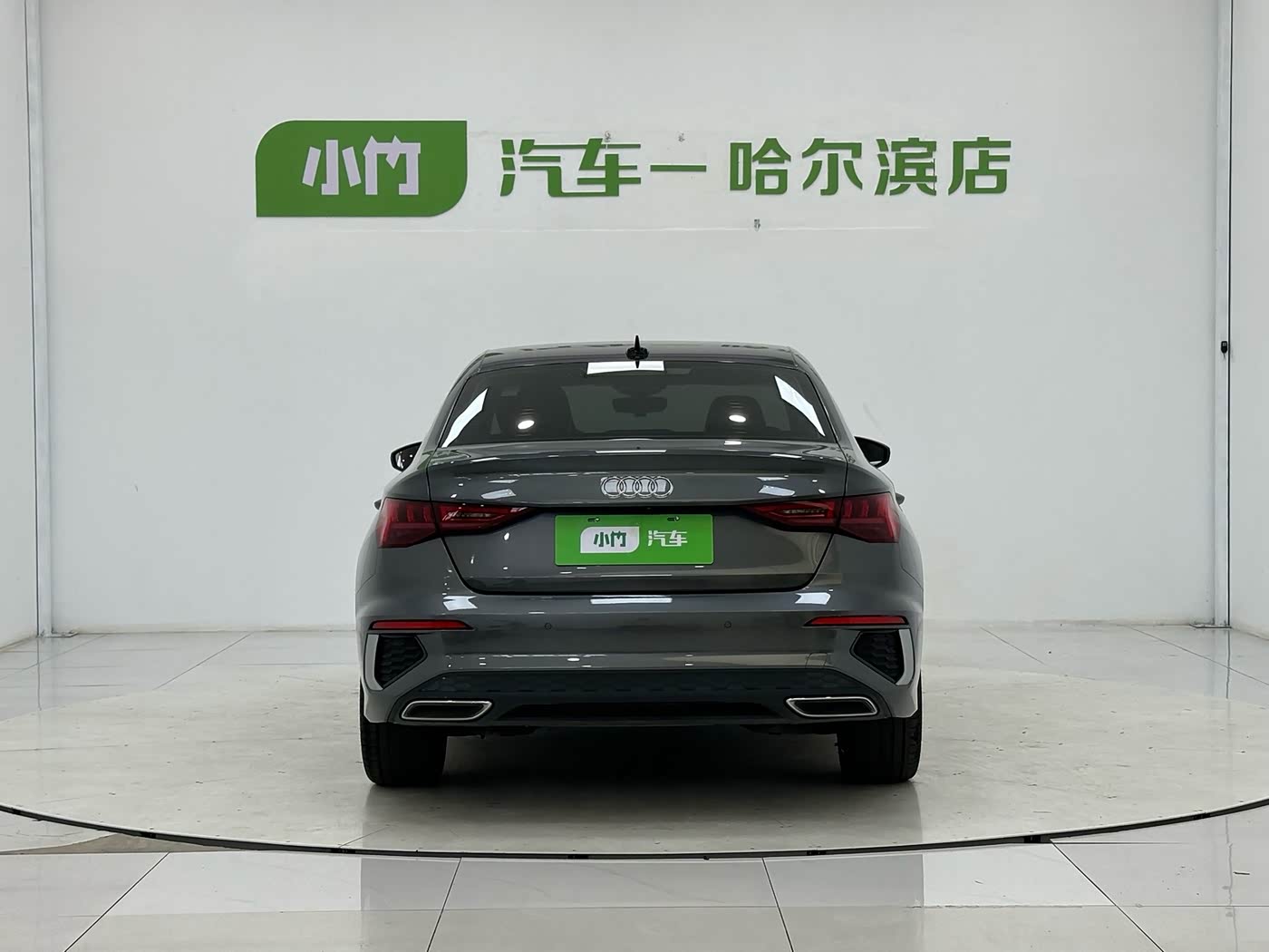 Audi A3 1.4 л 2022 г. Серебристо-серый, пробег 22000 км