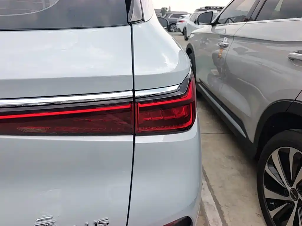 BYD Yuan Plus — миниатюра 8
