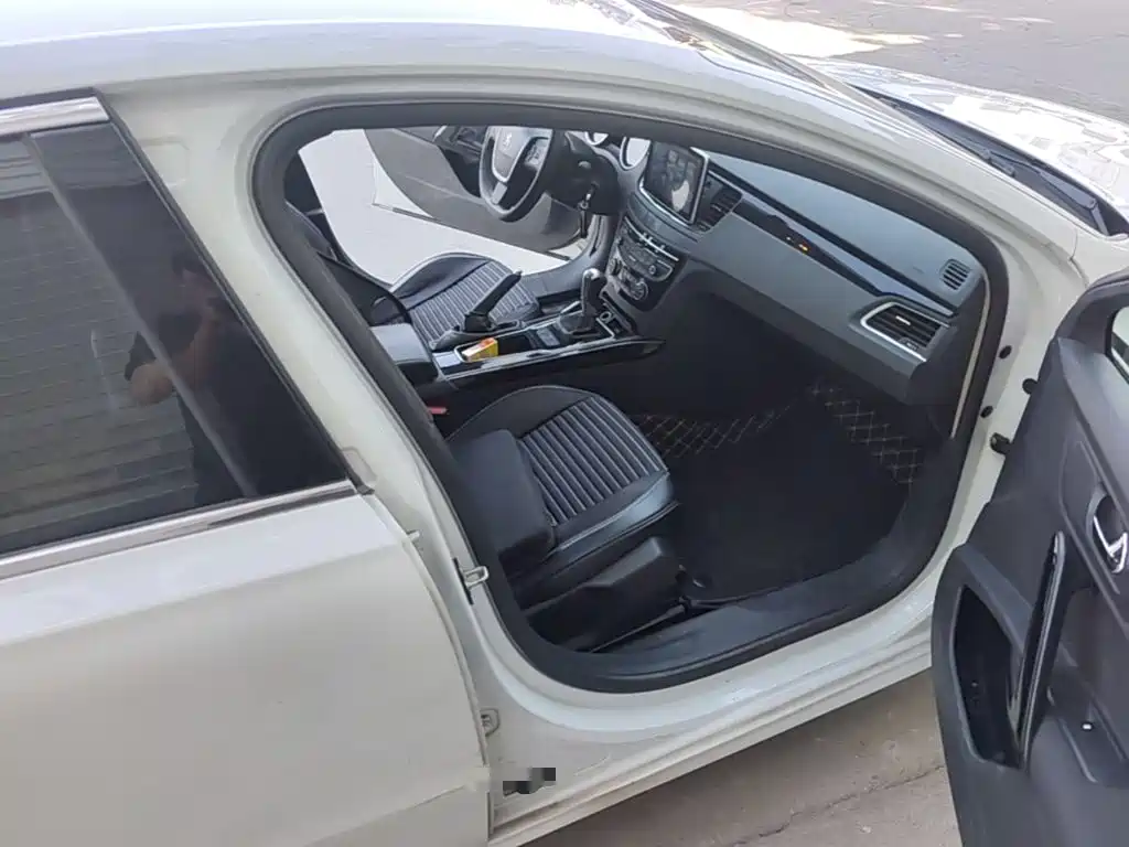 Peugeot 508 — миниатюра 9