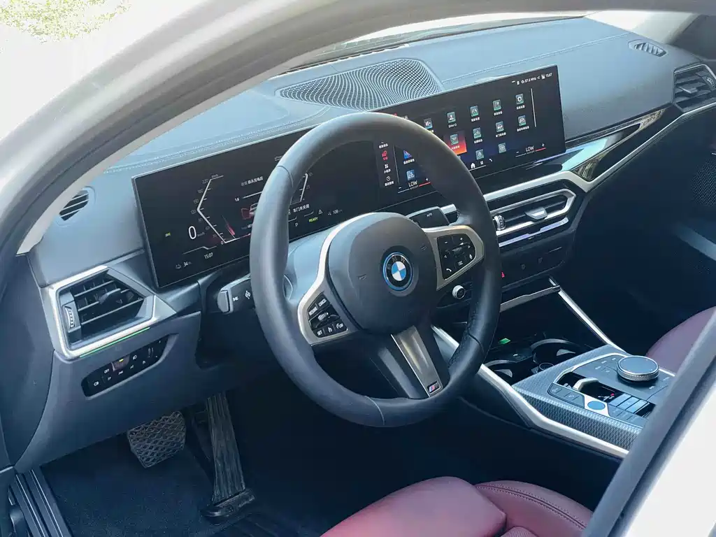 BMW i3 — миниатюра 10