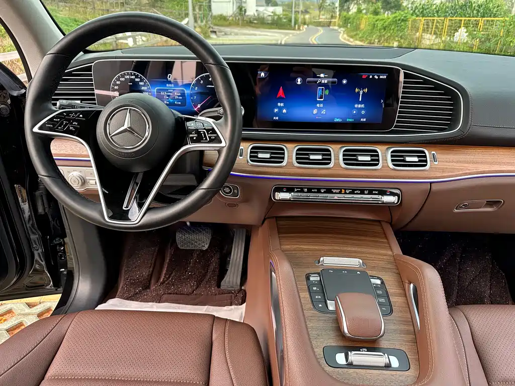 Mercedes-Benz GLE (Import) — миниатюра 14