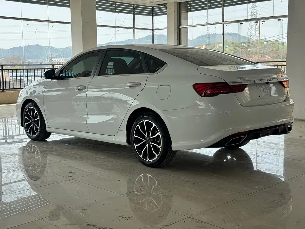 Geely Binrui — миниатюра 6