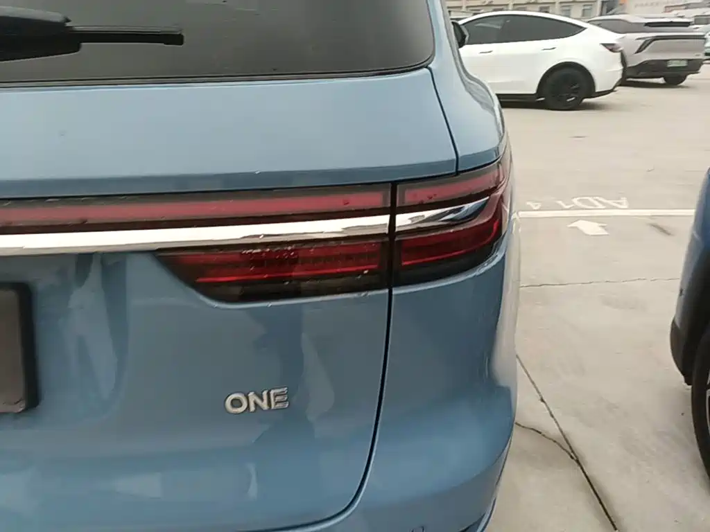 Li Auto Li ONE — миниатюра 8