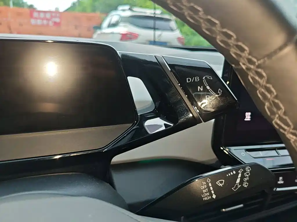 Volkswagen ID.3 — миниатюра 14