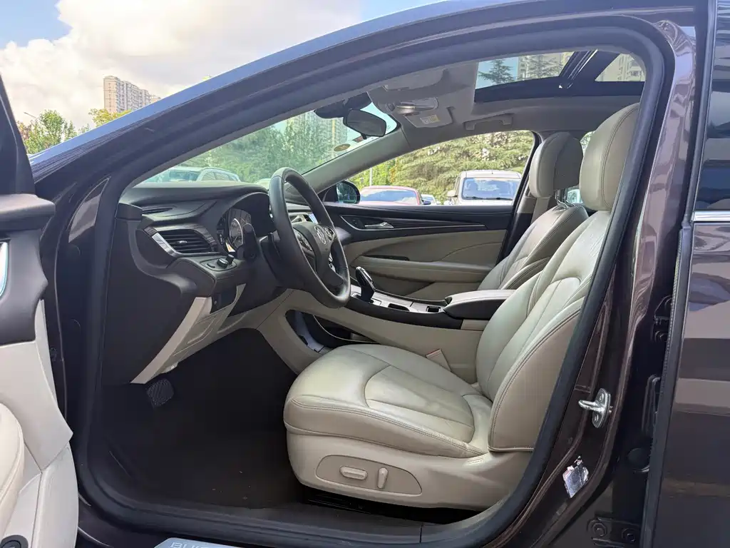 Buick LaCrosse — миниатюра 4