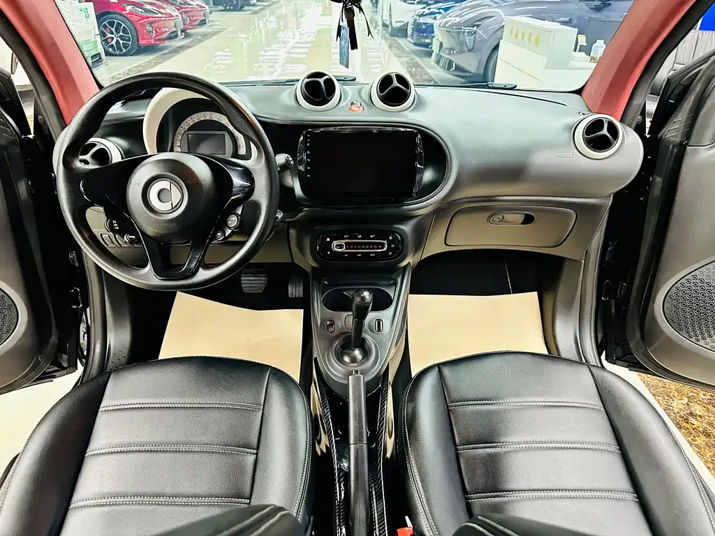 smart Smart Fortwo — миниатюра 30