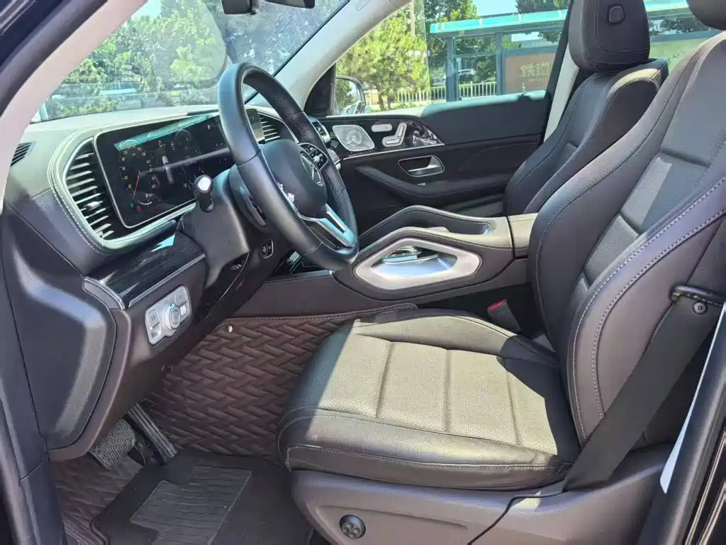 Mercedes-Benz GLE (Import) — миниатюра 10