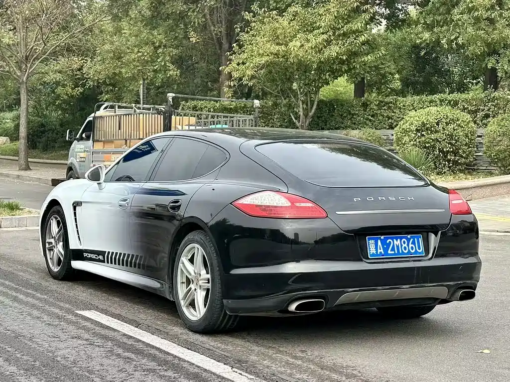 Porsche Panamera — миниатюра 6