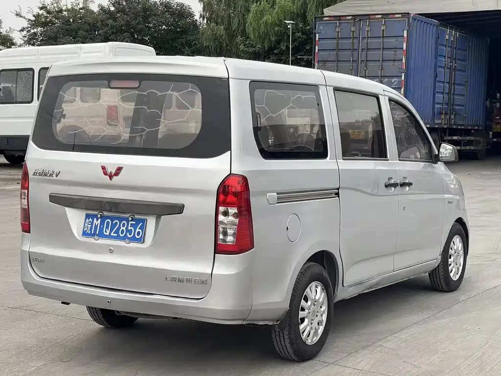 Wuling Rongguang V — миниатюра 12