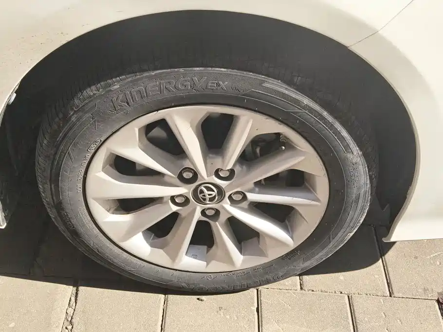 Toyota Corolla — миниатюра 6