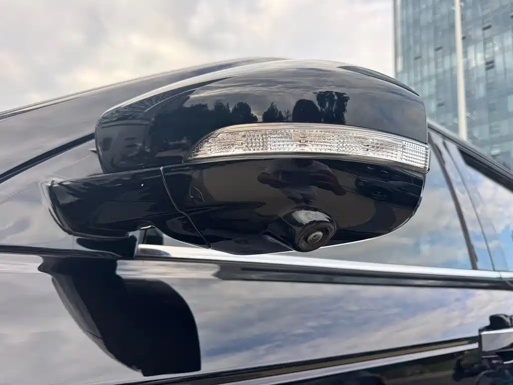Changan CS95 — миниатюра 5