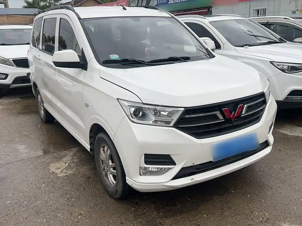 Wuling Hongguang — миниатюра 7