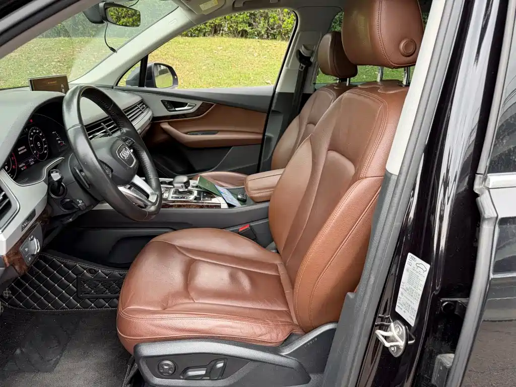 Audi Q7 — миниатюра 8
