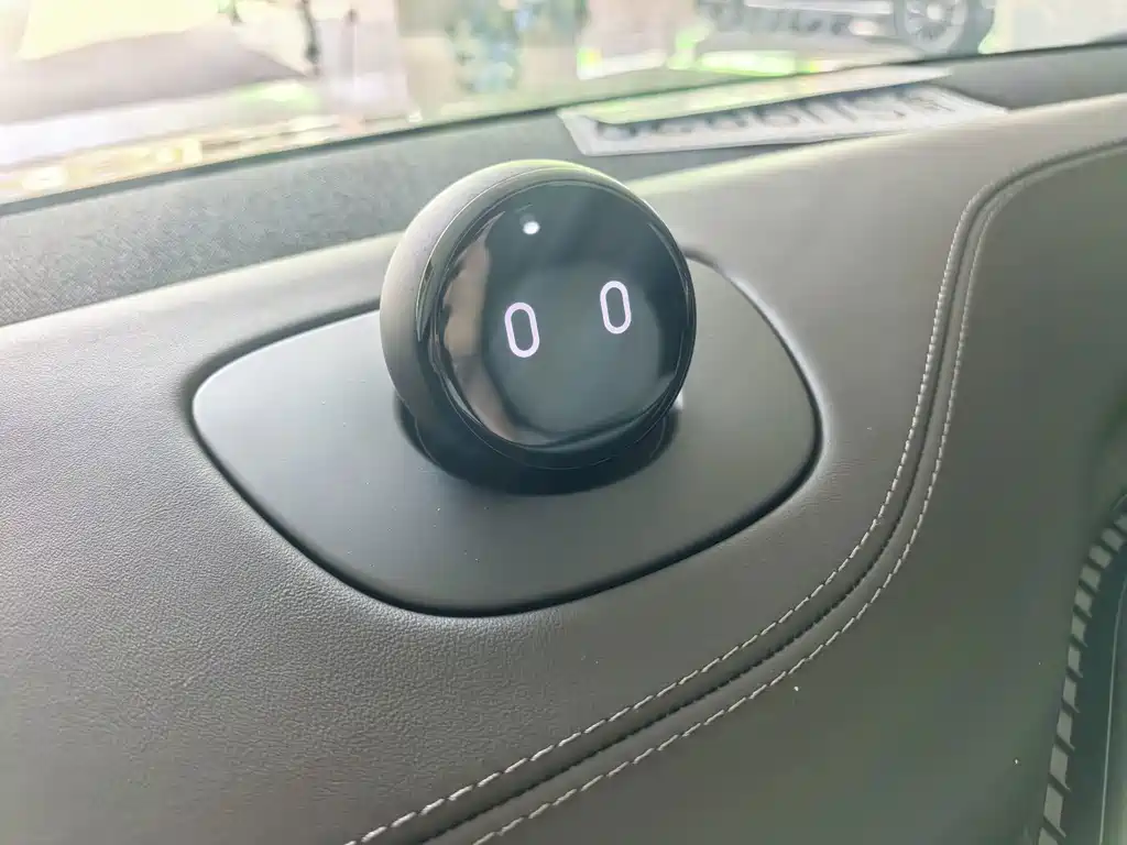 NIO ES6 — миниатюра 9