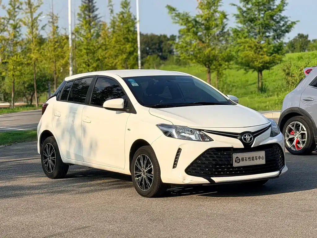 Toyota Vios FS — миниатюра 3