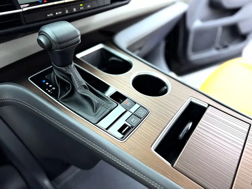 Toyota Sienna — миниатюра 25