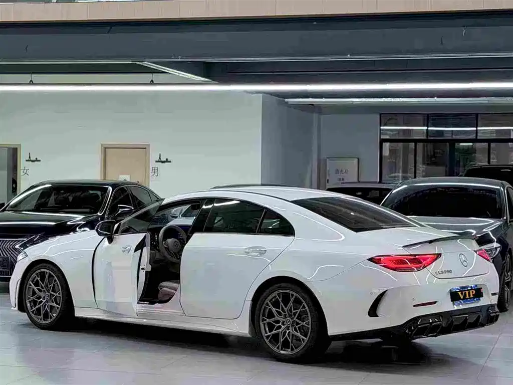 Mercedes-Benz CLS — миниатюра 2