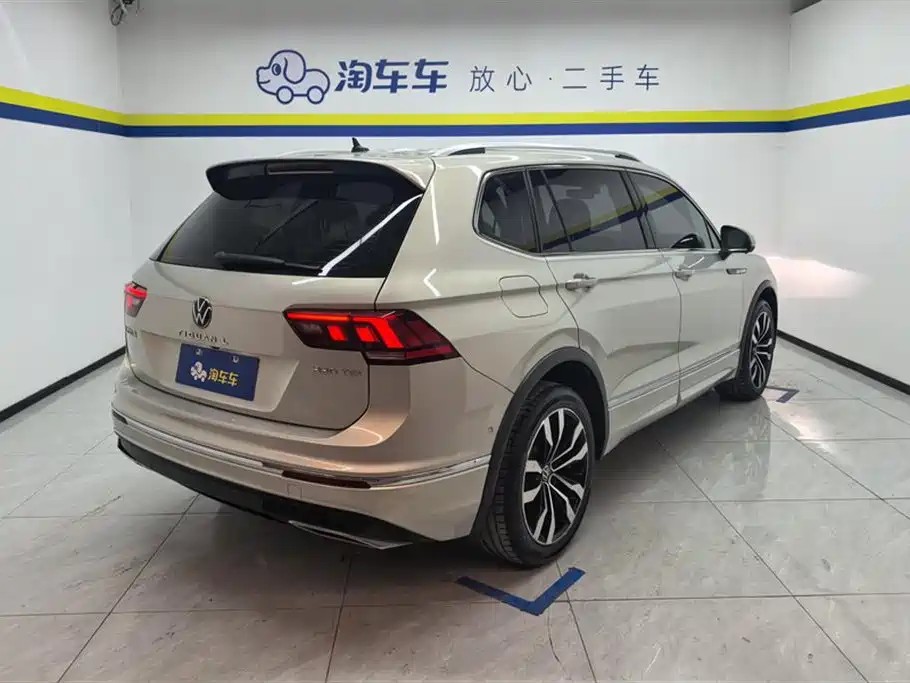 Volkswagen Tiguan L L 2021 330TSI AT R-Line