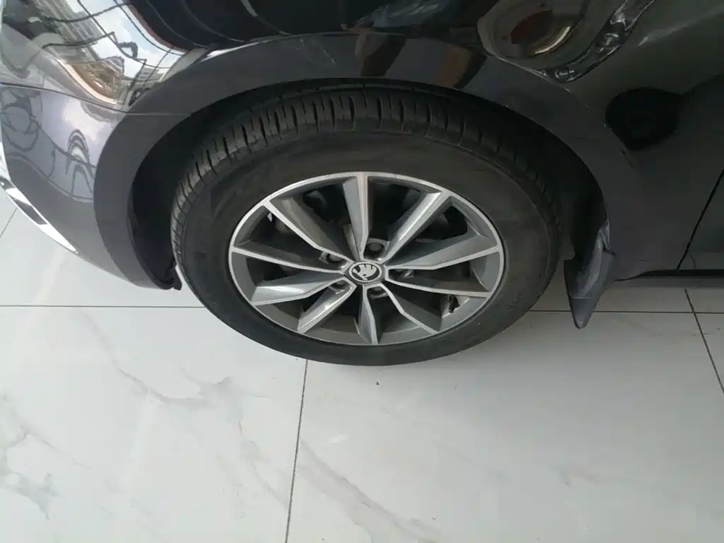 Skoda Octavia — миниатюра 23