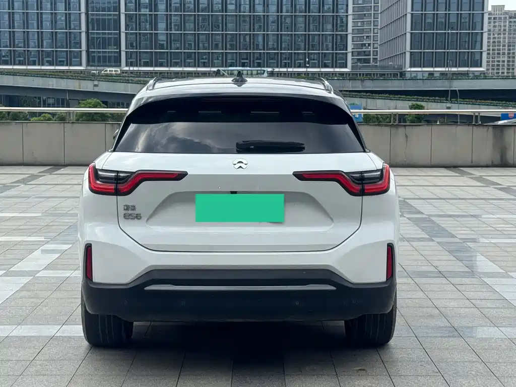 NIO ES6 — миниатюра 5
