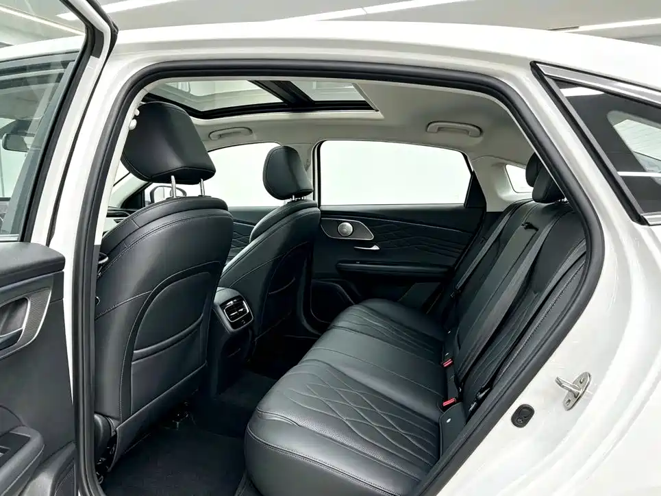 Chery Arrizo 8 PRO — миниатюра 6