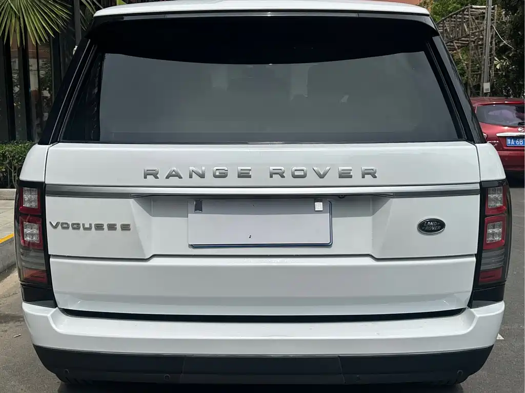 Land Rover Range Rover — миниатюра 6
