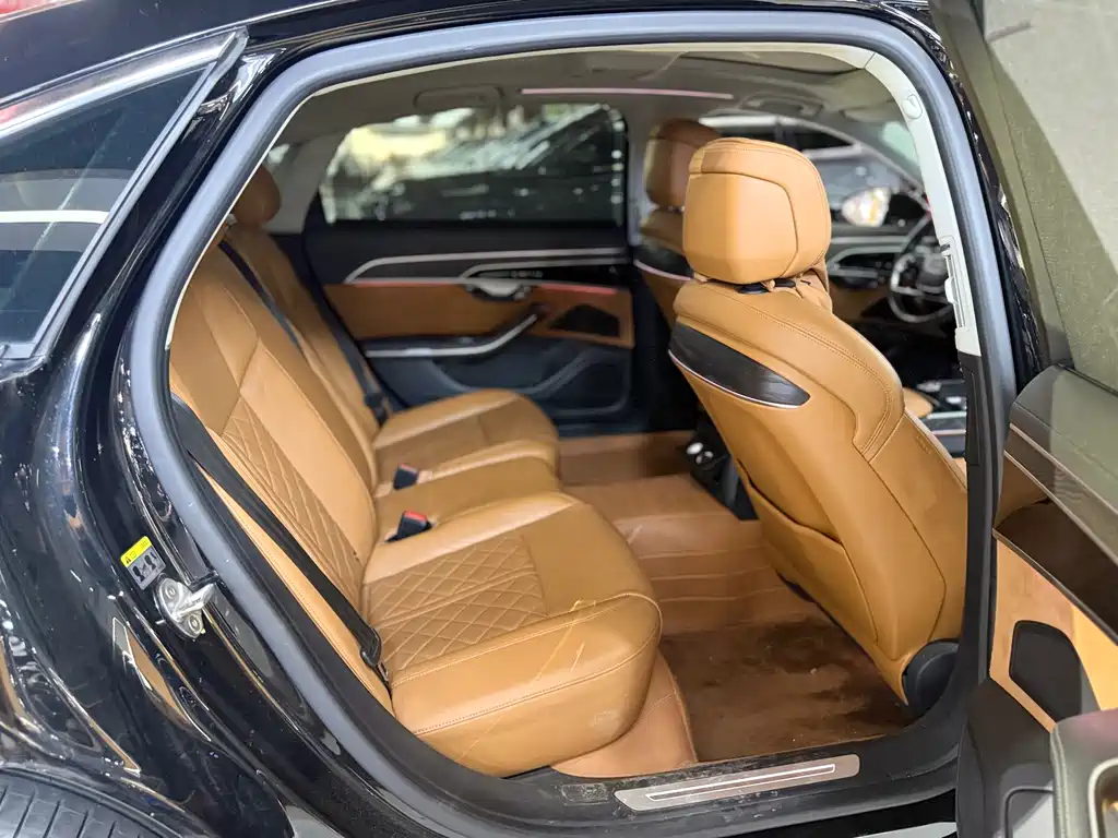 Audi A8 — миниатюра 9