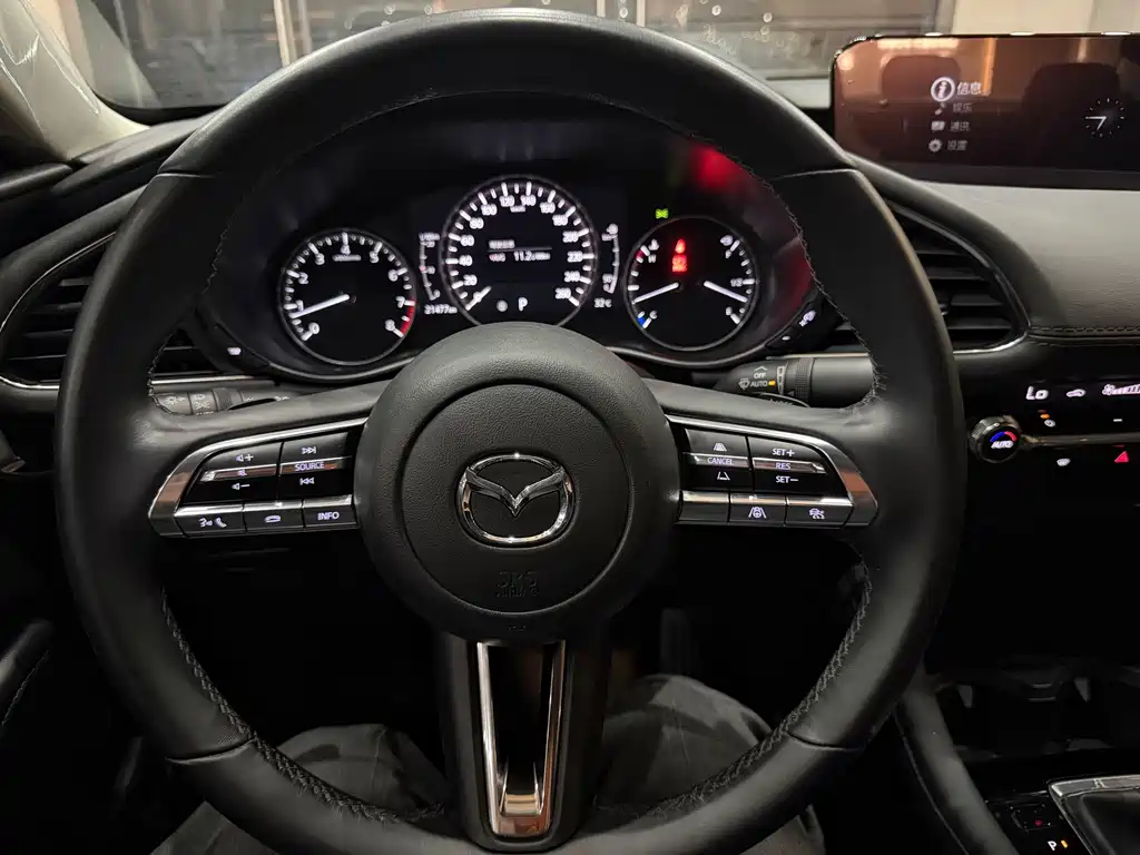 Mazda 3 Axela — миниатюра 16