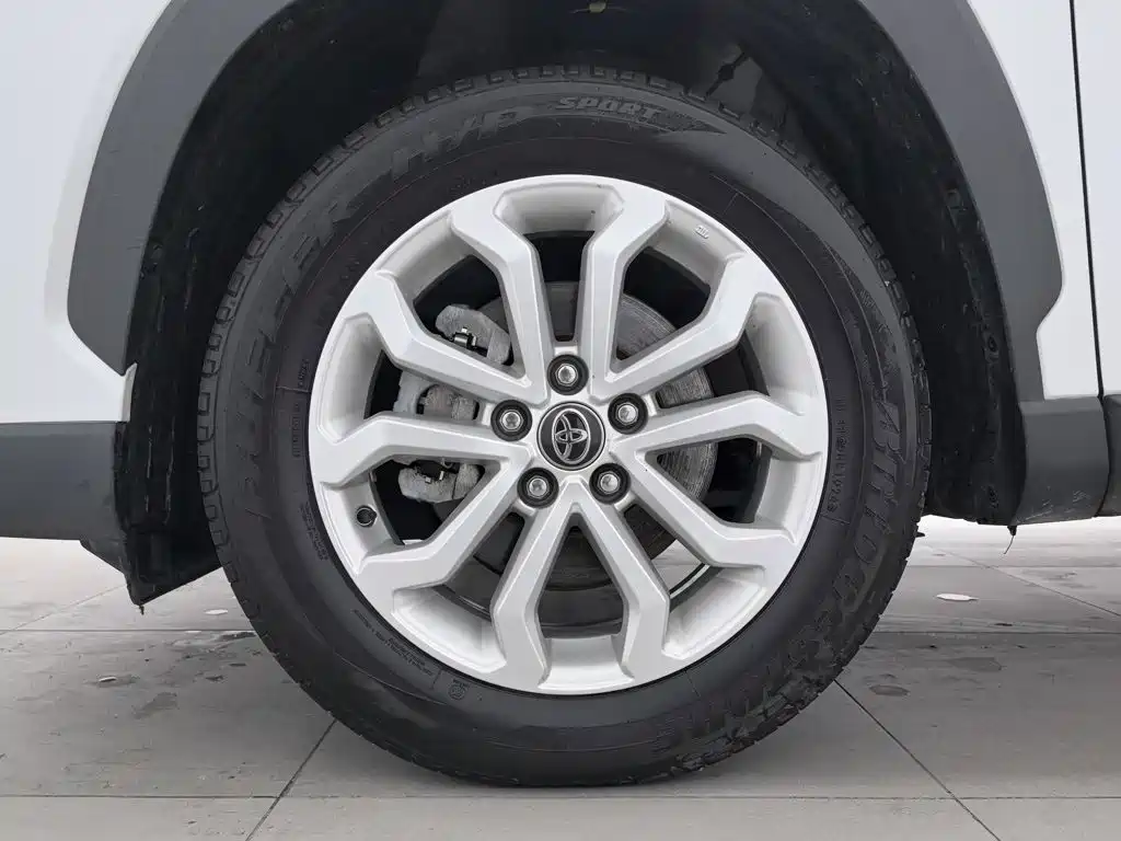 Toyota Frontlander — миниатюра 17