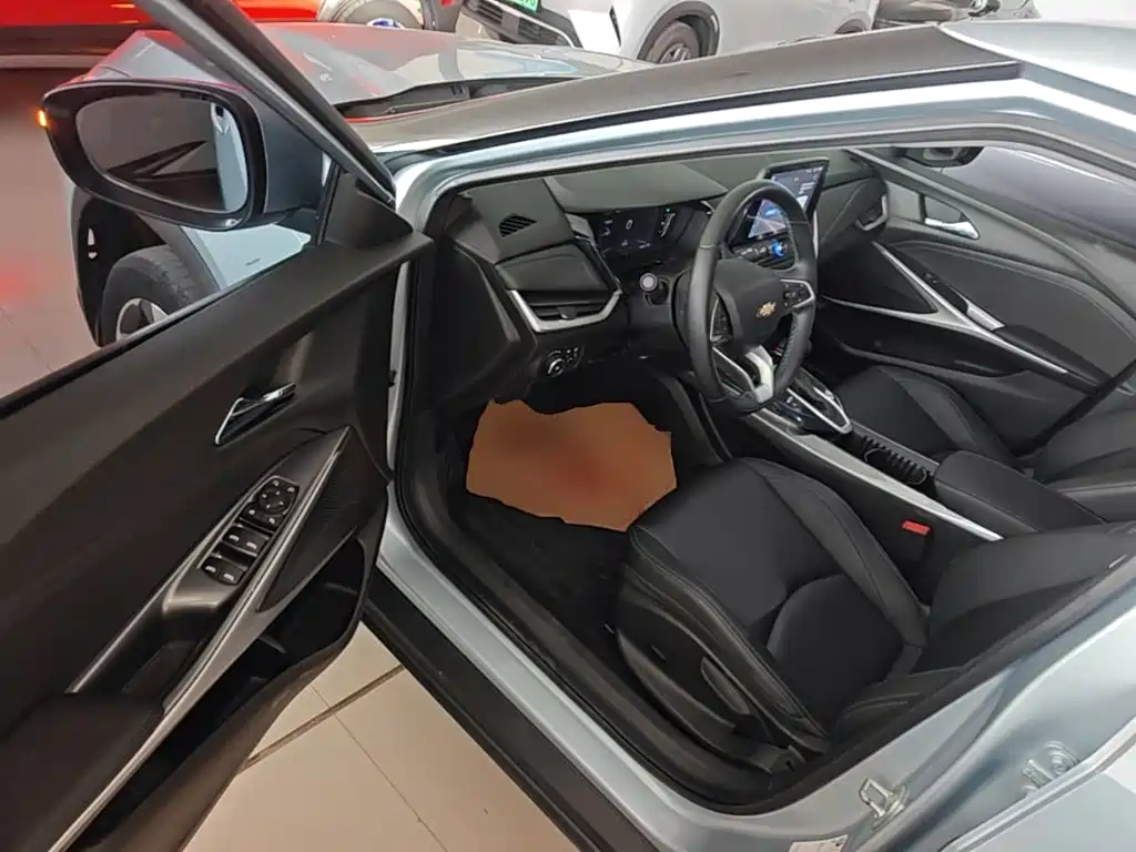 Chevrolet Menlo — миниатюра 16