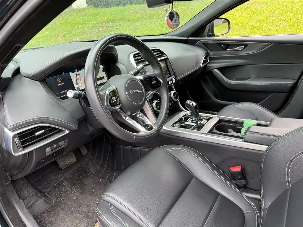 Jaguar XEL 2021 2.0T 250PS R-DYNAMIC S Sport