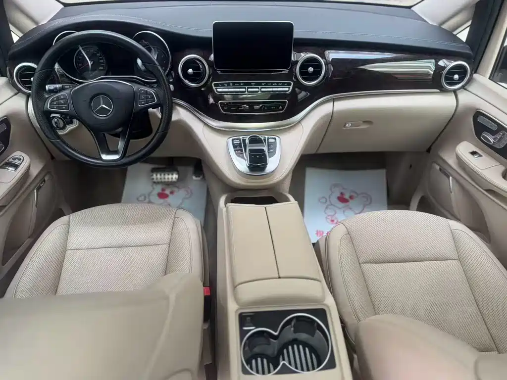 Mercedes-Benz V-Class — миниатюра 6