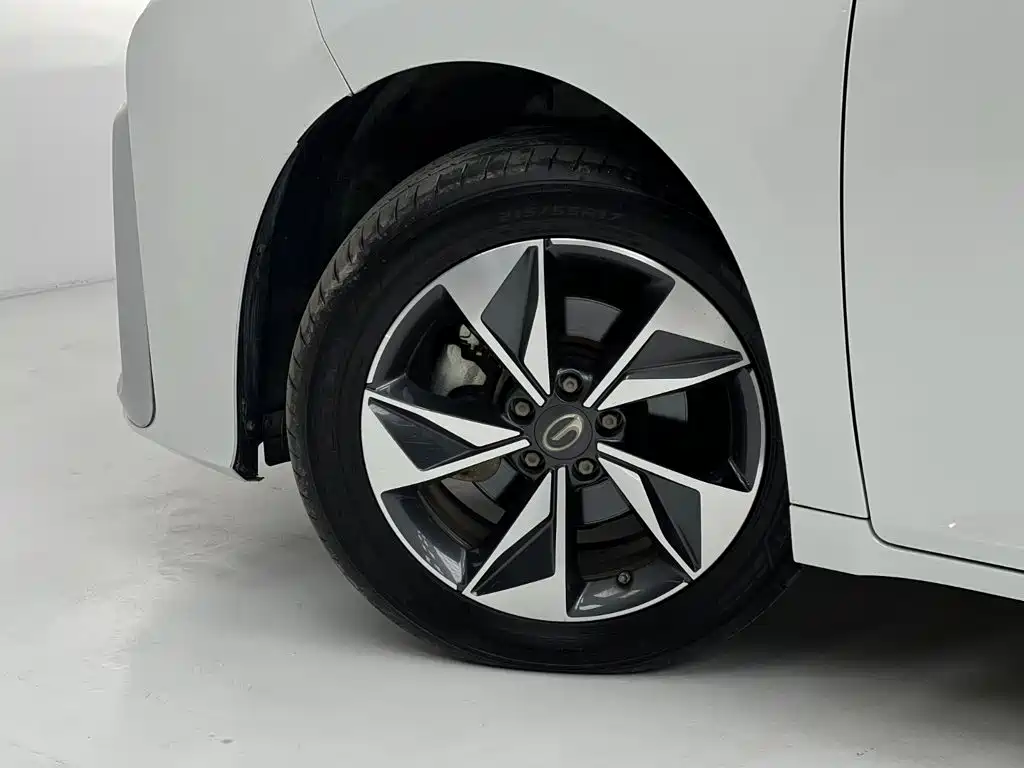 GAC Motor Trumpchi M6 — миниатюра 9
