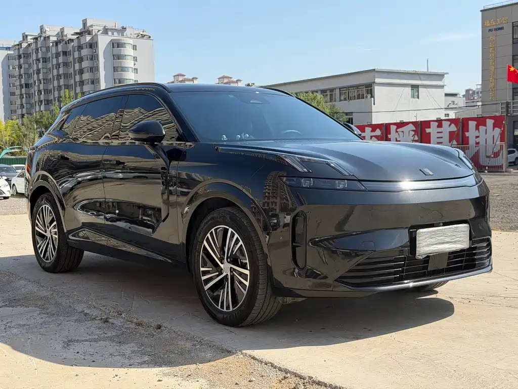 Lynk & Co 08 EM-P — миниатюра 6
