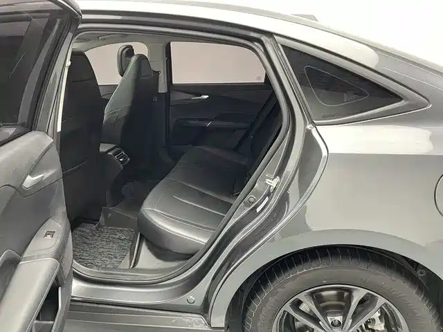 Changan Yida — миниатюра 8