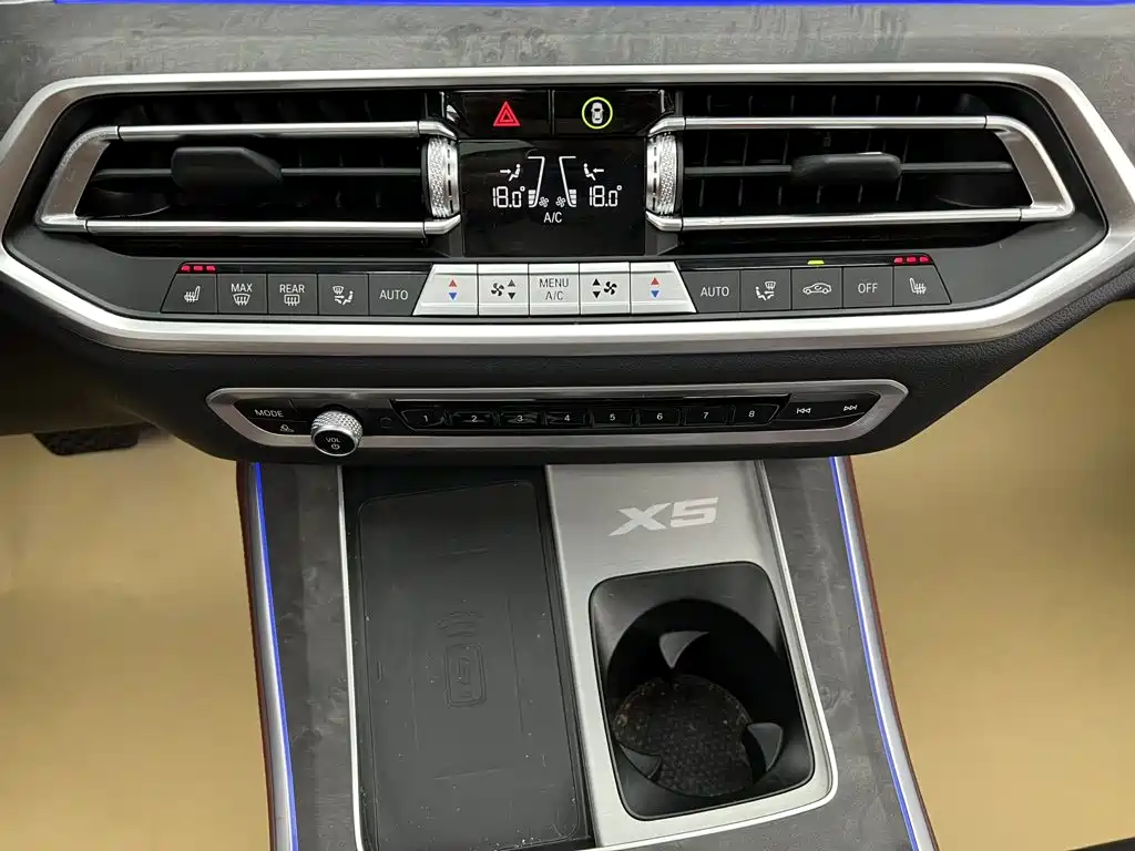 BMW X5 — миниатюра 26