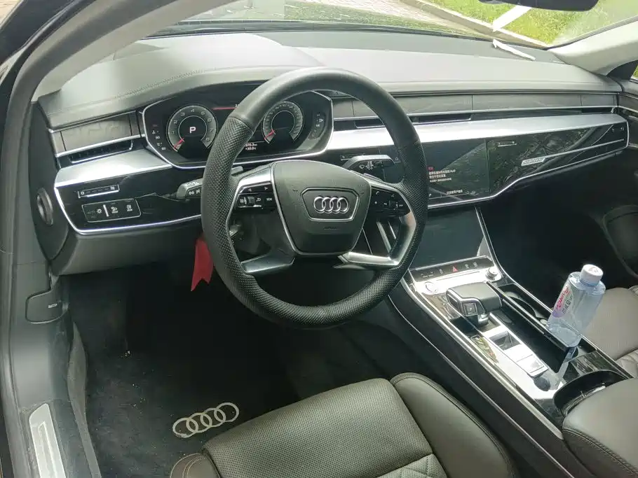 Audi A8 — миниатюра 12
