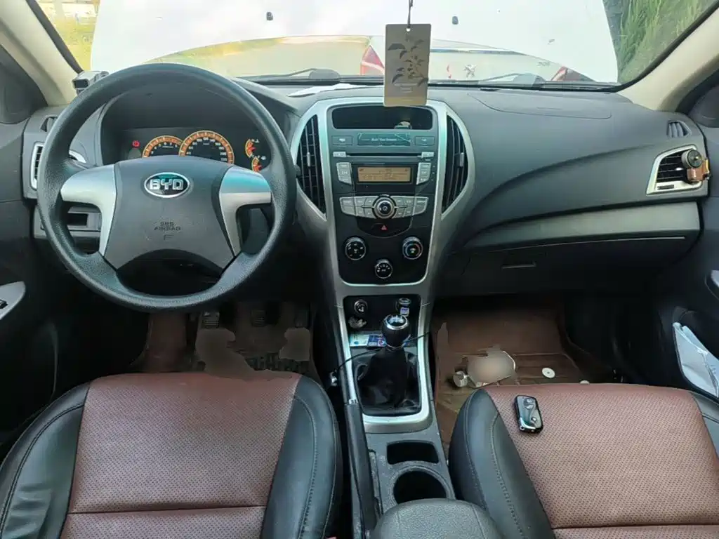 BYD F3 — миниатюра 10