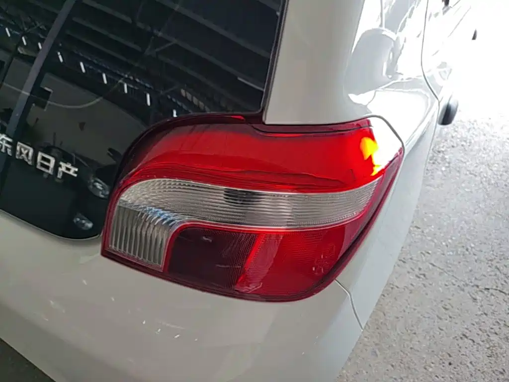 Venucia R30 — миниатюра 8