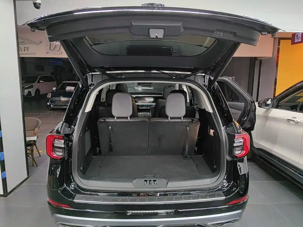 Ford Explorer — миниатюра 19