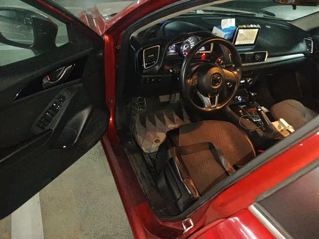 Mazda 3 Axela — миниатюра 17