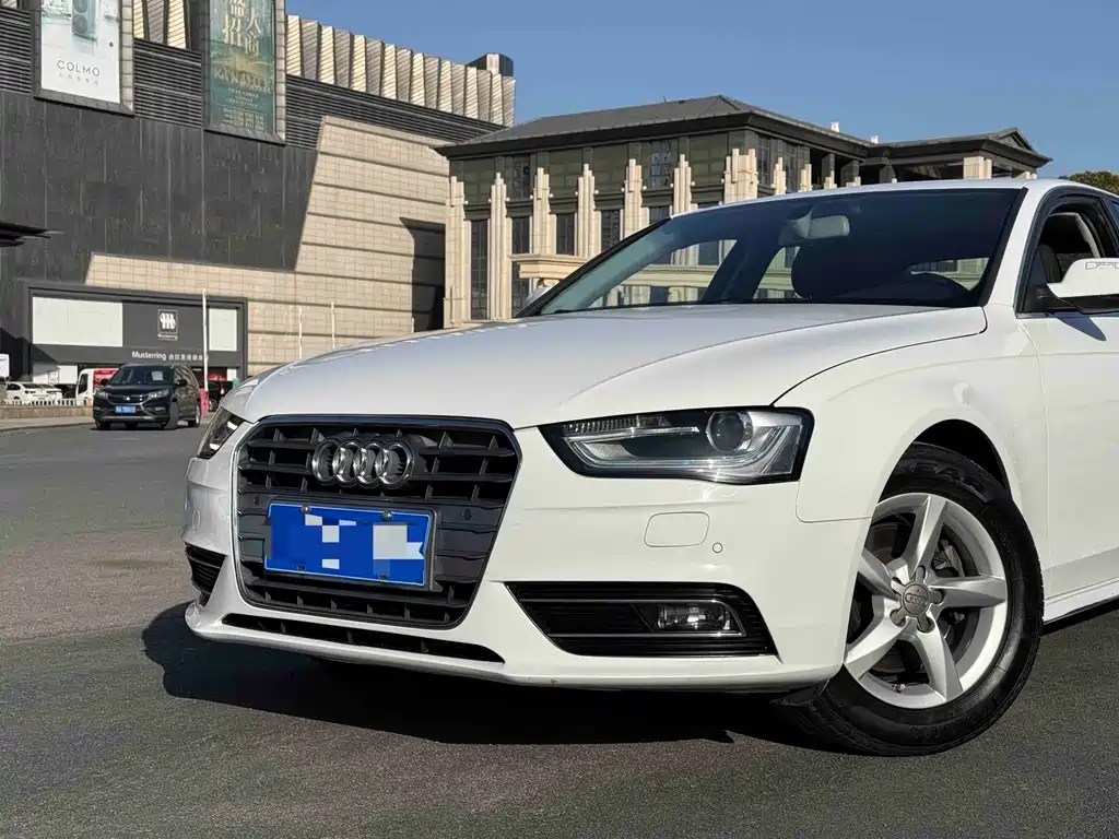 Audi A4L 2013 35 TFSI AT