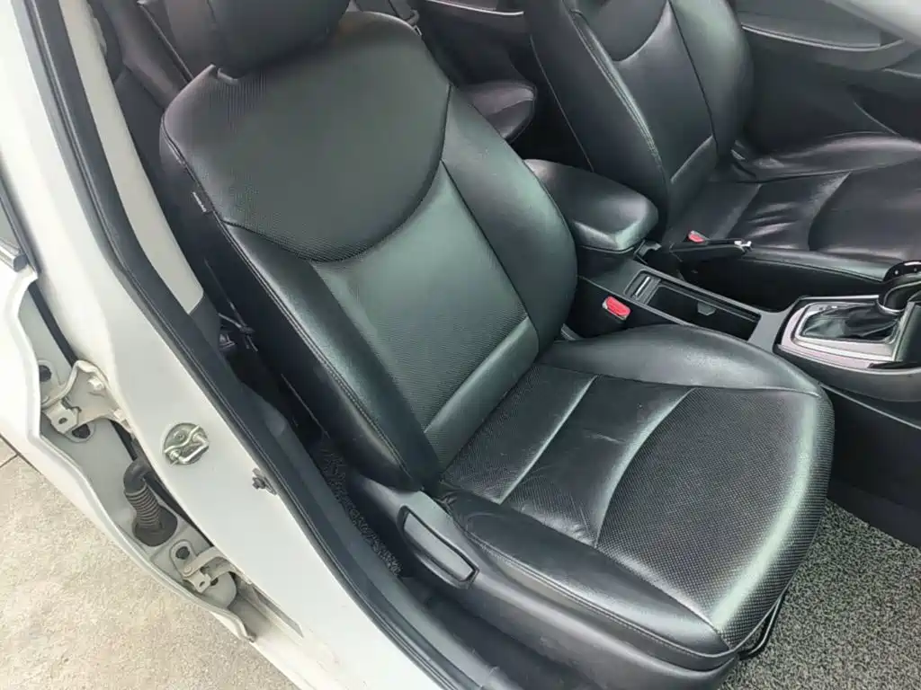 Hyundai Elantra Langdong — миниатюра 25