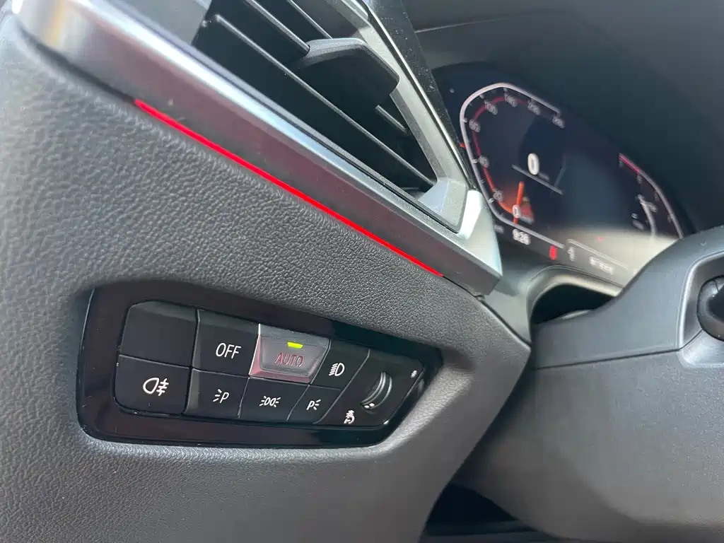 BMW 3 Series — миниатюра 10
