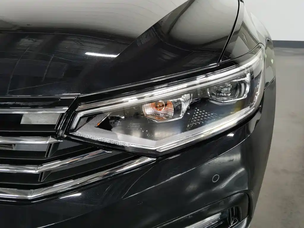 Volkswagen Magotan — миниатюра 7