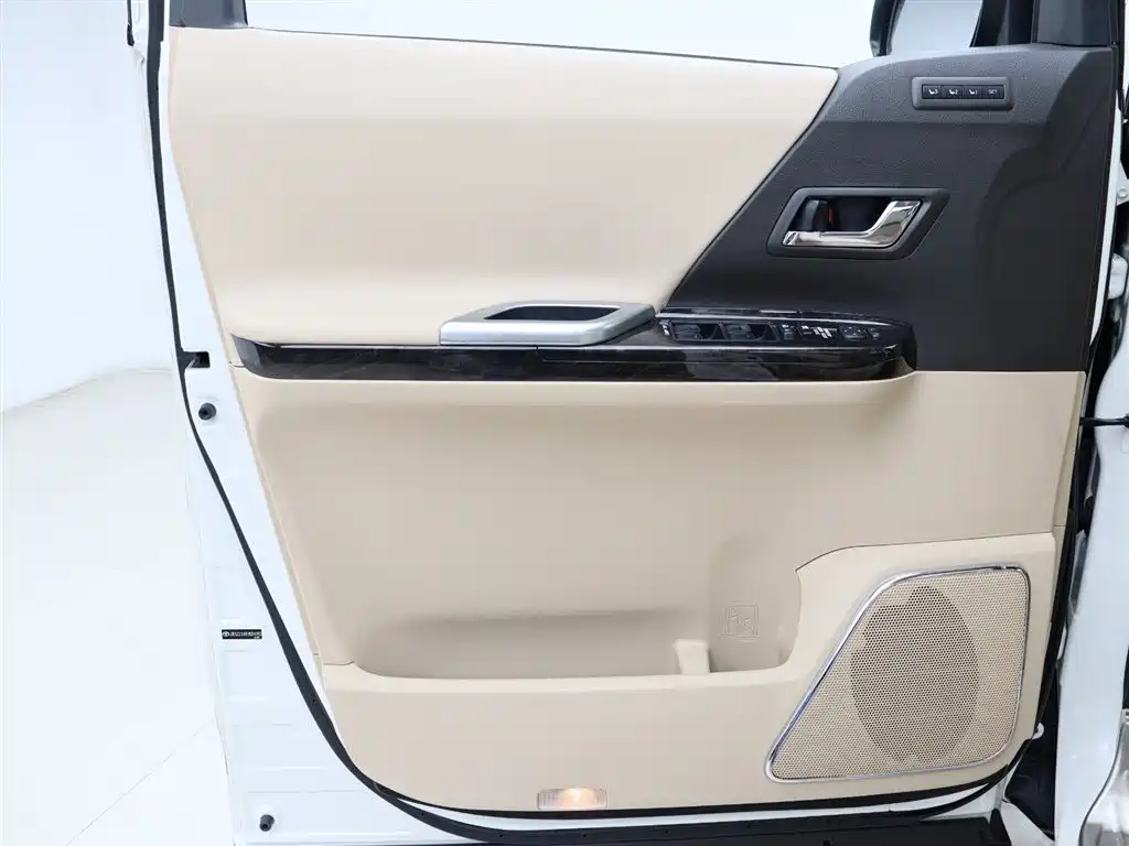 Toyota Alphard 2015 3.5L Luxury